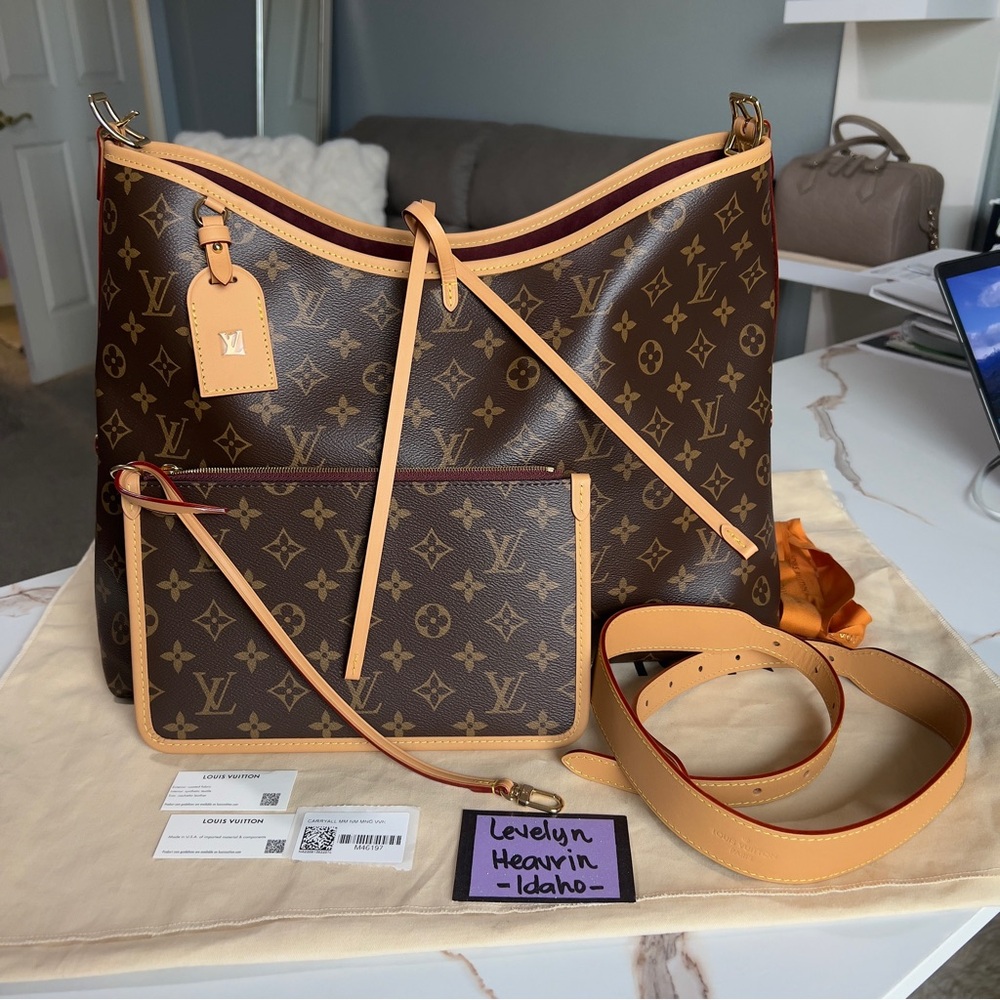 SOLD-Authentic Louis Vuitton Carryall MM Set Monogram